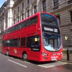 Gb, i celebri bus rossi ‘parlano’ cinese: svolta green a Londra con l’aiuto di Pechino