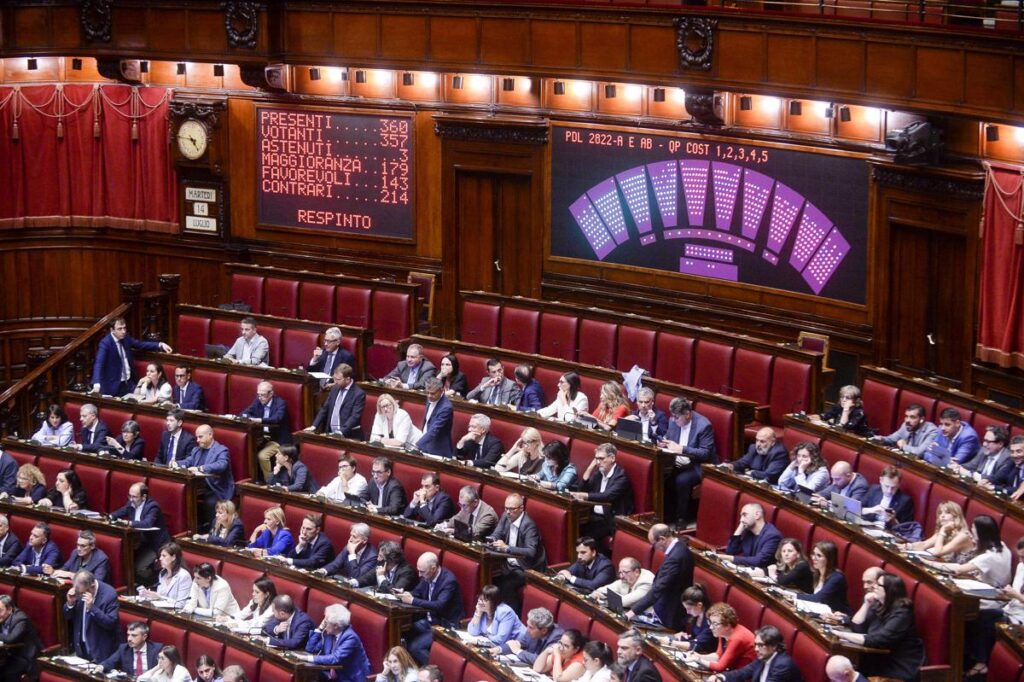 Legge elettorale, via libera alla Camera. Proteste in aula, Schlein: “Maggioranza è un colabrodo”