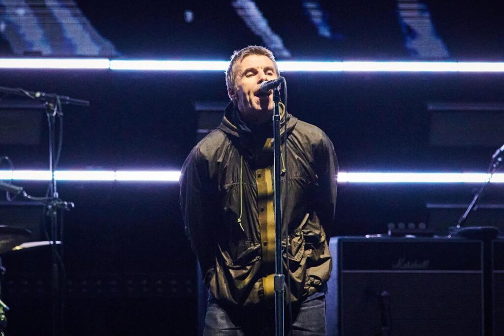 Leggenda dell’Arsenal vende villa a… Liam Gallagher: “Mia moglie vuole tornare a università”