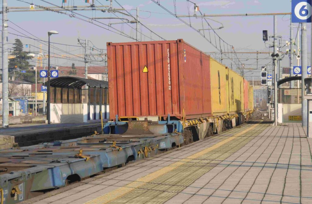 Merci ferroviarie, il paradosso del Pnrr: “Rischiamo una rete migliore, ma senza più treni”
