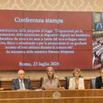 Pediatri: “No a dispositivi digitali sotto i 3 anni”, prima proposta di legge