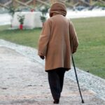 Ruba 115mila sterline, per restiuirle deve… vendere casa: la storia di una bisnonna
