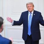 Trump rilancia sospetti su voto: “Cina interferì”. Ma le carte non provano manipolazioni