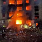 Ucraina, Russia attacca Kiev con missili e droni: 8 morti