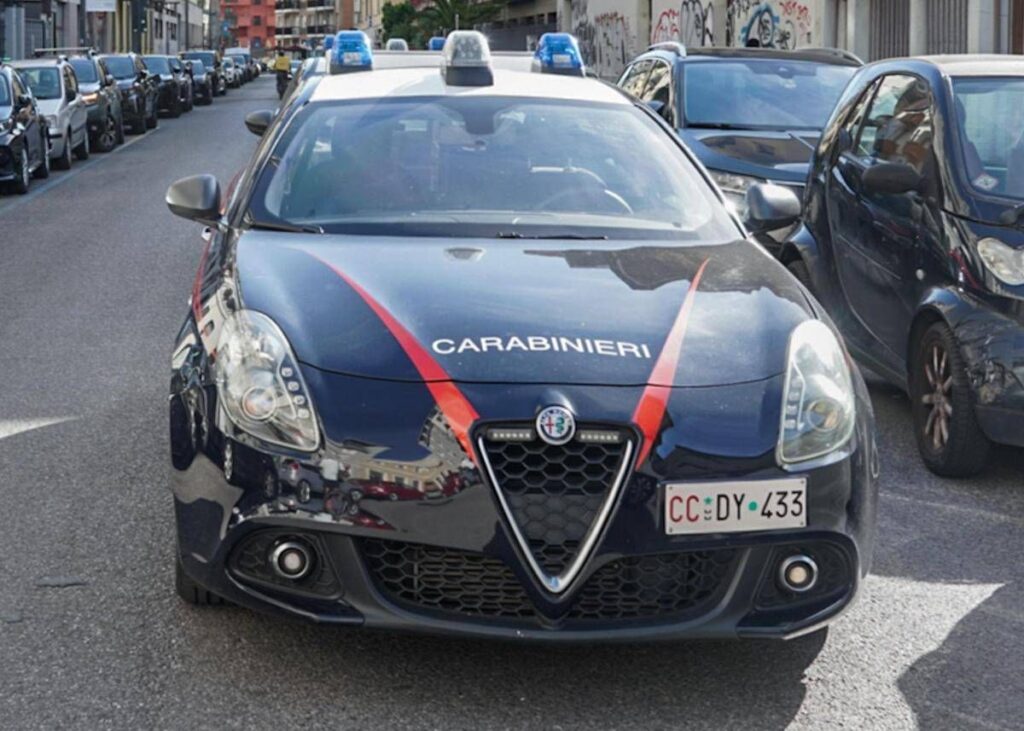 Udine, morto l’uomo colpito con cacciavite: si cerca l’aggressore