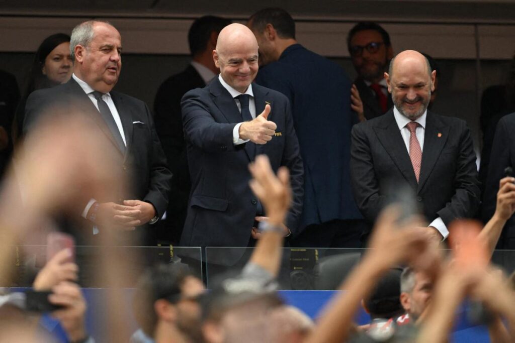 Uefa boicotta i Mondiali? La reazione dopo proposta Fifa: “Calcio non è in vendita”