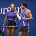 Alcaraz show al ritorno in campo con Serena Williams: super debutto per la coppia da sogno, poi il ko contro Cobolli