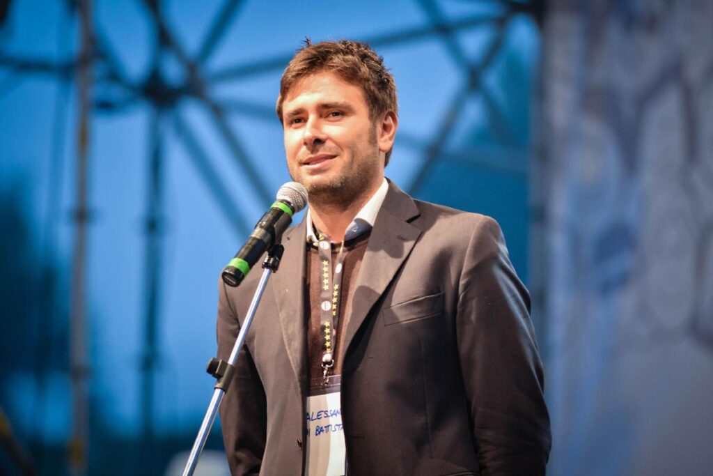 Alessandro Di Battista ricoverato a Cuba: l’attesa dei medici dal Gemelli e il primo post Instagram, cosa sappiamo