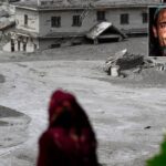 Alluvione in Nepal, l’italiano tratto in salvo: “In pullman a 20 metri dal disastro, un’onda gigantesca di fango e detriti, poi il boato”