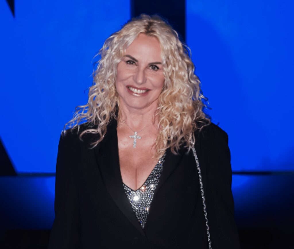 Antonella Clerici ‘contro’ le mete estive: “Forse ho sbagliato lavoro”