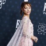 Ariana Grande si prende una pausa, la decisione dopo le critiche sul fisico
