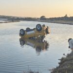 Auto si ribalta e si inabissa in un canale a Formentera: carabinieri in vacanza salvano 30enne che stava per annegare
