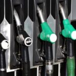 Caro carburanti, prezzo medio self benzina a 2,155 euro e gasolio a 2,340