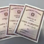 Carta d’identità cartacea, da oggi stop per l’espatrio: cosa cambia e chi deve fare la Cie