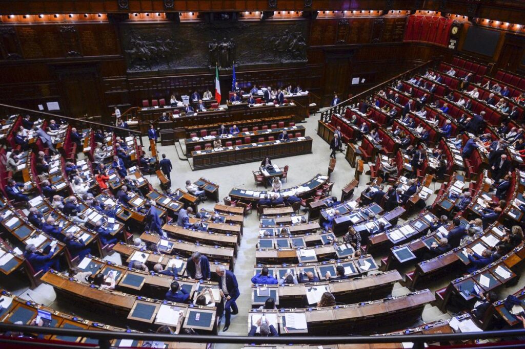 Caso Delmastro, Camera respinge richiesta per accesso alle chat