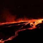 Eruzione Etna, sospesi fino alle 18 i voli all’aeroporto di Catania