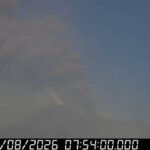 Etna in eruzione, oggi ancora disagi all’aeroporto di Catania: voli in arrivo sospesi fino alle 19