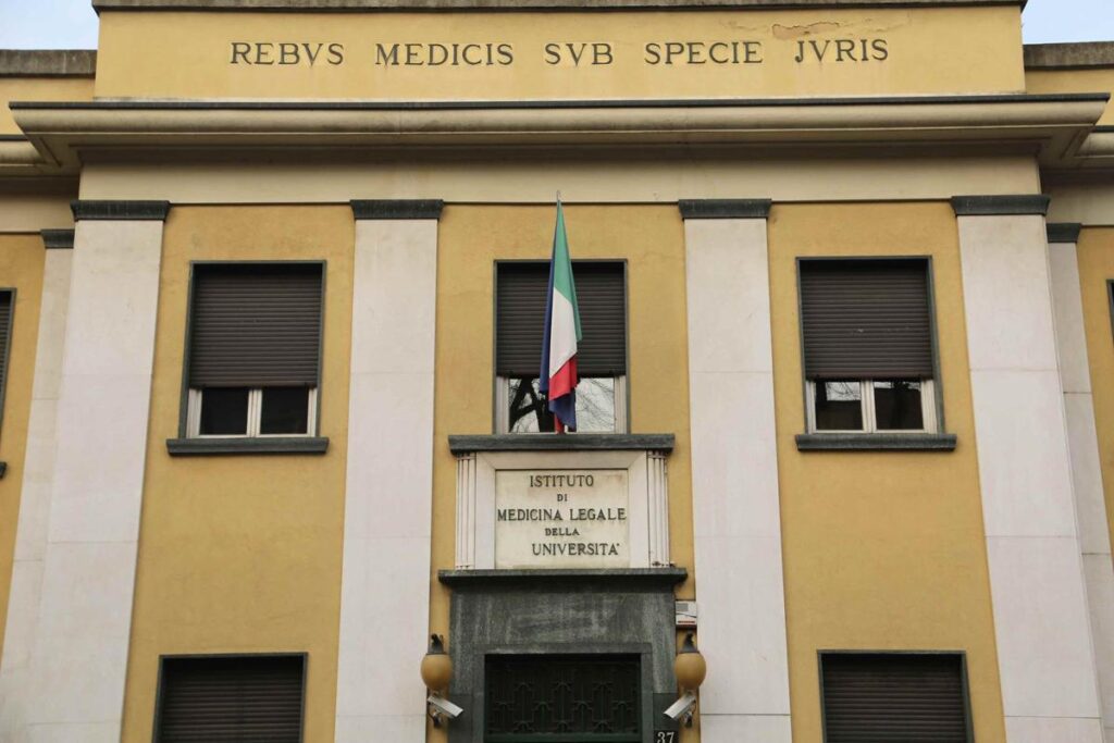 Focolaio di tubercolosi all’Istituto di Medicina legale di Milano, fino a 3 settimane per chiarire il quadro