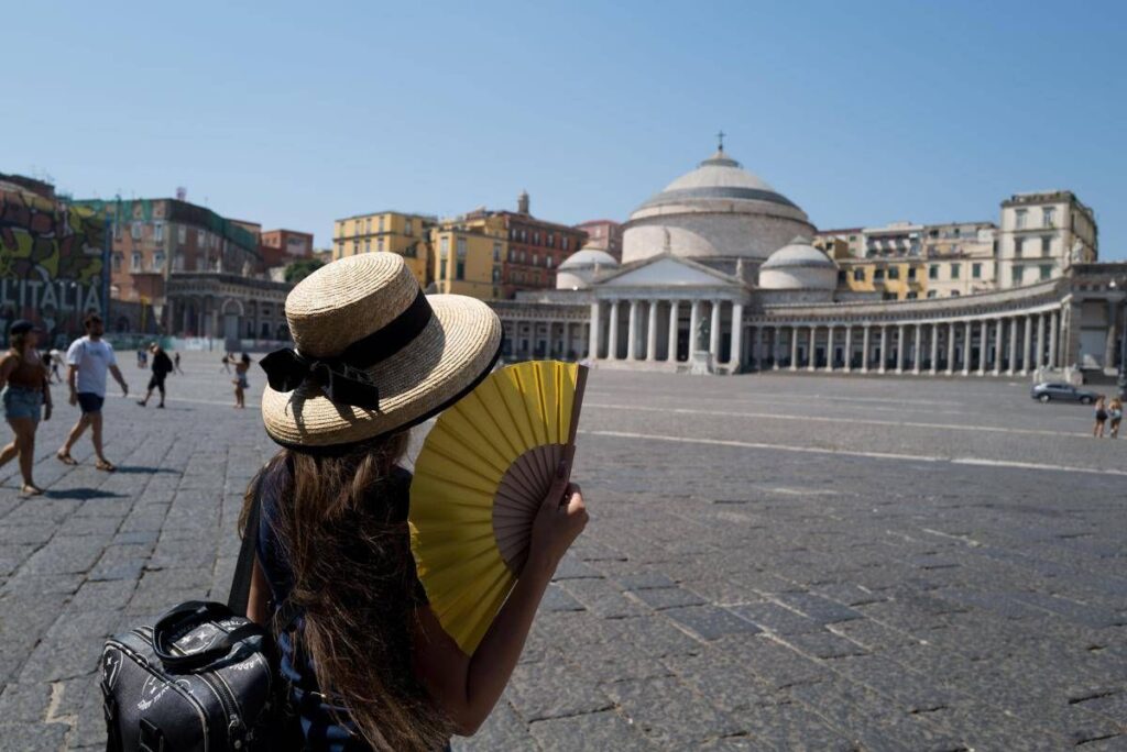 Gran caldo non molla l’Italia, anche oggi 19 città in allerta