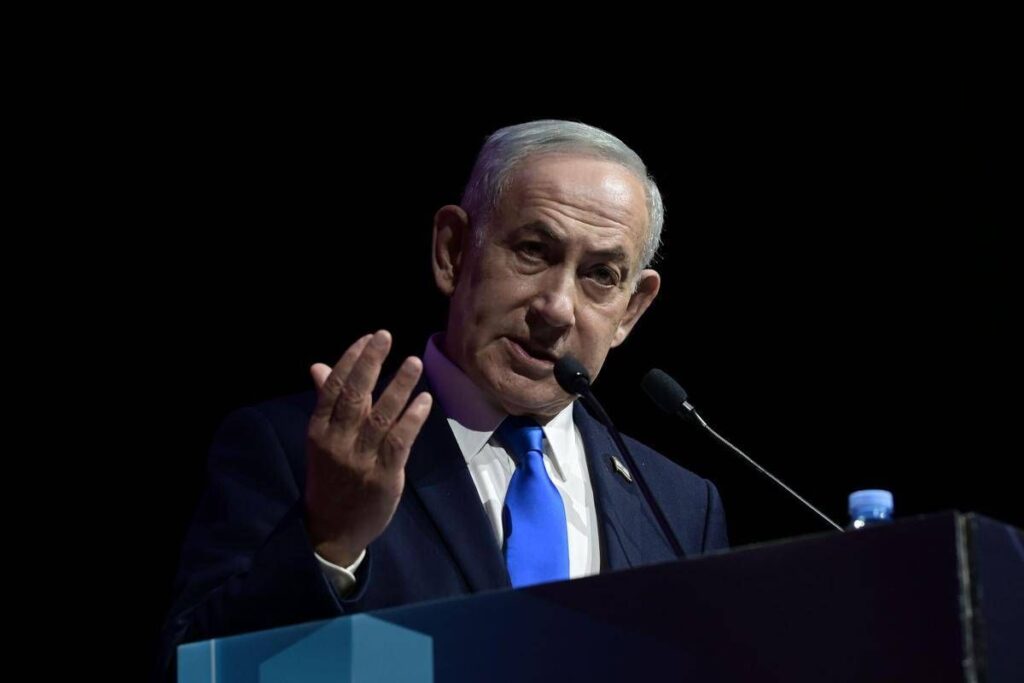 Guerra Usa-Iran, Netanyahu: “Vicini a rovesciare il regime, Teheran è sull’orlo del collasso”