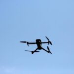 Lituania, drone invade spazio aereo: popolazione invitata a “cercare luogo sicuro”
