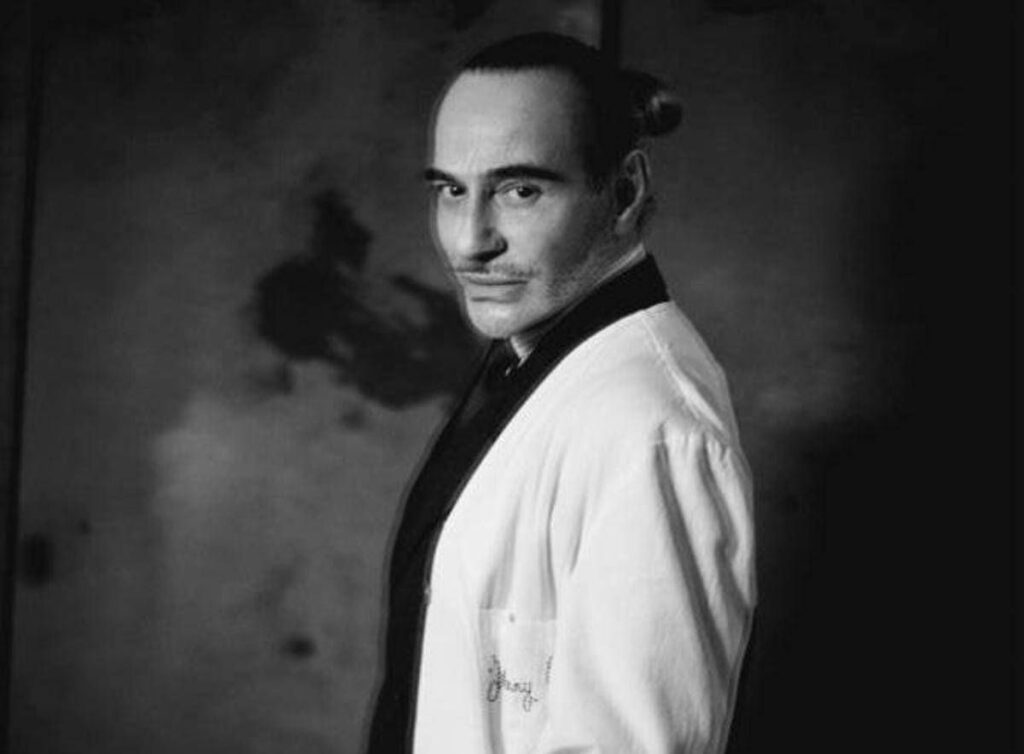 Met Gala 2027, annullata la mostra su John Galliano: pesa il passato dello stilista