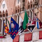 Palio di Siena, esposta la bandiera verde: rinviato per maltempo