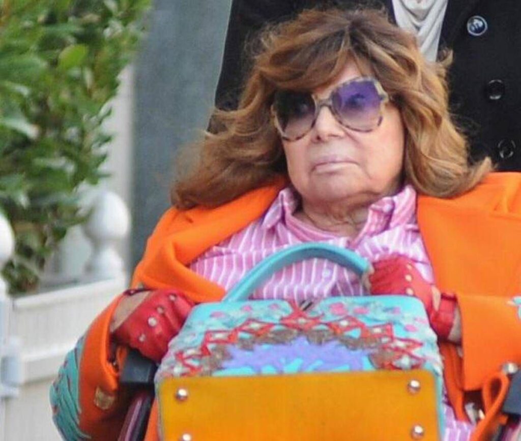Patrizia Reggiani, malore mentre è in vacanza: Lady Gucci in rianimazione