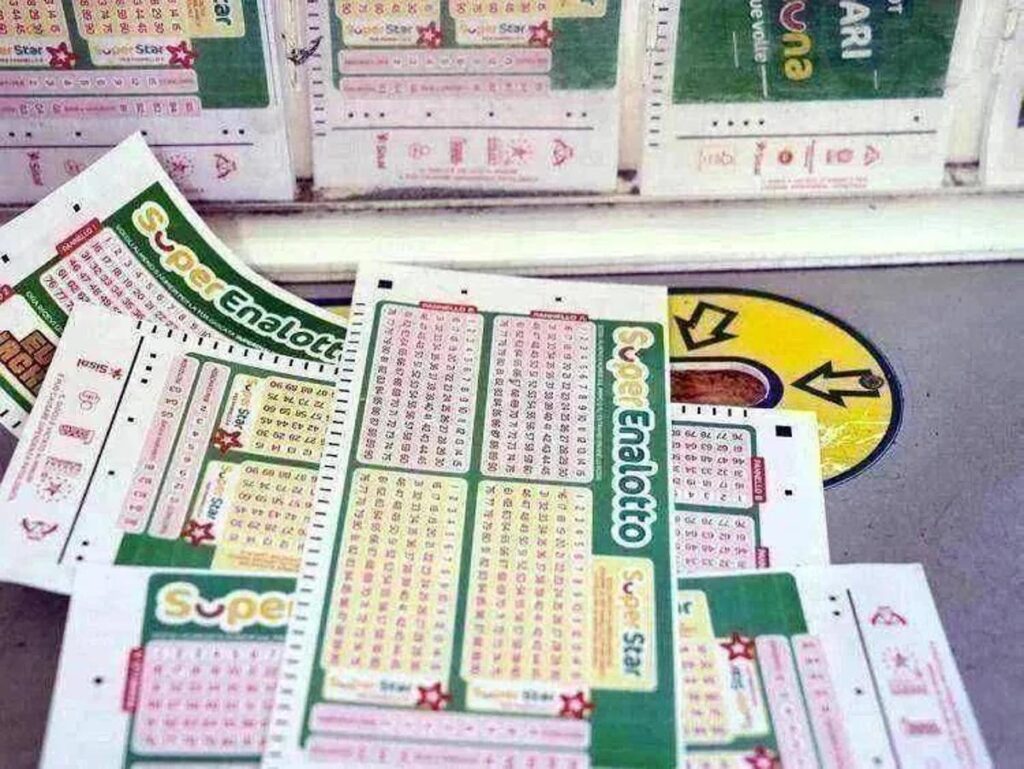 Superenalotto, numeri combinazione vincente oggi 25 agosto: nessun ‘6’ né ‘5+1’﻿