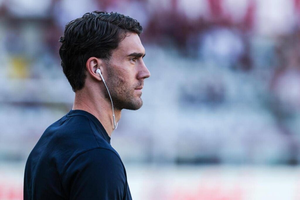 Vlahovic verso il Besiktas: “Iniziate le trattative per il trasferimento”