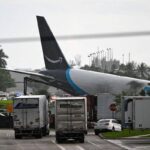 Aereo cargo Amazon fuori pista a Miami, 5 morti e 5 feriti: aperta un’indagine