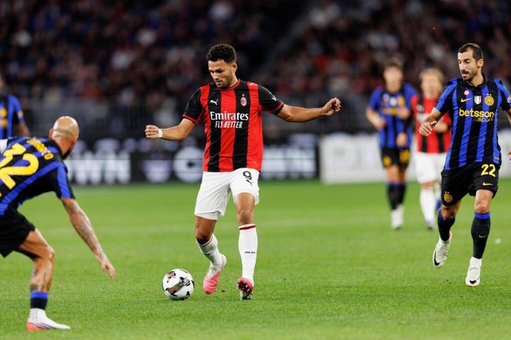 Anticipi e posticipi Serie A, Como-Roma l’11/10 alle 12,30 e derby Milano il 31/10 alle 20.45