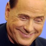 Berlusconi ‘Il principe azzurro’, l’idea di un maxi show in stile Broadway: “Vorrei fare un musical sulla mia vita”
