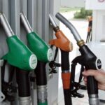 Caro carburanti, Eni fissa un tetto al prezzo di benzina e gasolio. Il governo: “Atto lodevole”