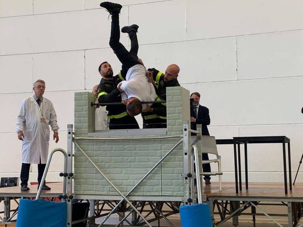 David Rossi, oggi la simulazione della defenestrazione: “Aggredito da almeno due persone”. Vinci: “Verso soluzione del caso”