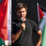Di Battista, terza notte al Policlinico Gemelli: nessun aggiornamento sulla salute dell’ex 5S