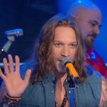Domenica In, chi è il nuovo cantante Timothy Cavicchini. Venier: “Peccato sia bruttino…”