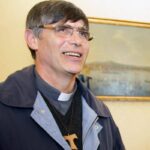 Don Patriciello: “Nozze ‘Me contro Te’ a pagamento ci interrogano, nel rapporto coi giovani qualcosa si è inceppato”