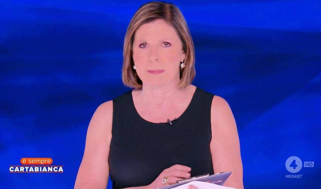 E’ sempre Cartabianca, spot a raffica e trasmissione in ritardo