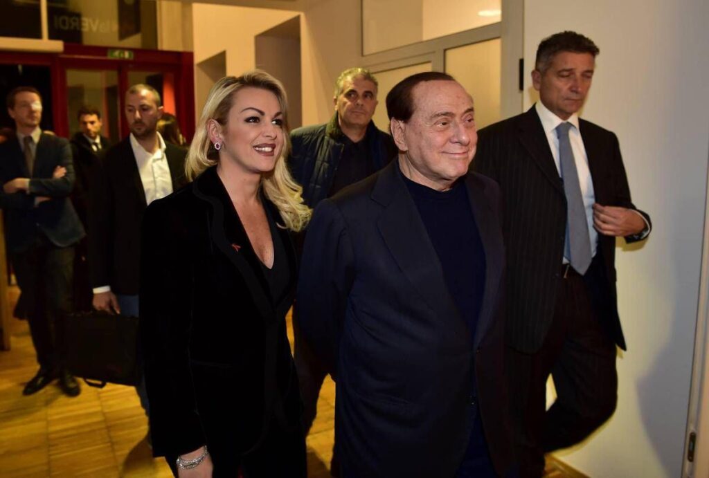 Francesca Pascale e i compleanni con Berlusconi: “La prima festa insieme per i 70. Manca il suo carisma, sarebbe bello Arcore luogo della memoria”
