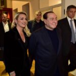 Francesca Pascale e i compleanni con Berlusconi: “La prima festa insieme per i 70. Manca il suo carisma, sarebbe bello Arcore luogo della memoria”