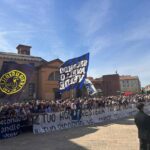 Funerali Mazzola a Milano: arrivati calciatori, dirigenti e tifosi per l’ultimo saluto alla leggenda dell’Inter