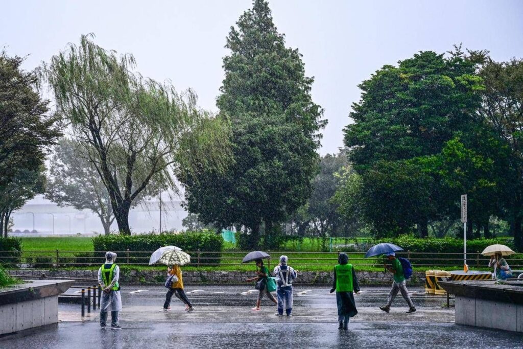 Giappone, allerta a Tokyo per tifone ﻿Dujuan: evacuazioni e voli cancellati 
