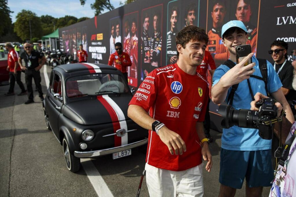 Gp Monza, Leclerc ‘risponde’ a Hamilton: l’arrivo in 500 al Gran Premio d’Italia
