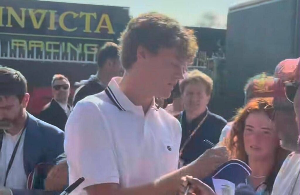 Gp Monza, ecco Sinner: l’arrivo da superstar nel paddock F1