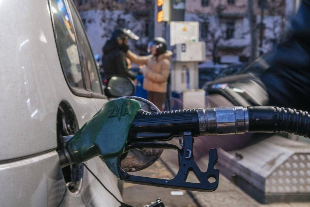 Inflazione, ad agosto vola al 3,3%: a spingere i prezzi dell’energia