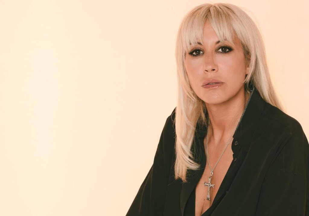 Malika Ayane, la serenità di sentirsi “irrilevanti nell’universo”: dentro il nuovo album ‘Cicale’