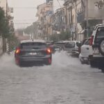 Maltempo in Toscana, bomba d’acqua su Empoli: 43 mm in mezz’ora, strade come fiumi