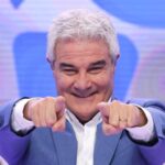 Pino Insegno, il legale: “Non deve sua presenza in Rai a Meloni, affermarlo lede la sua reputazione”