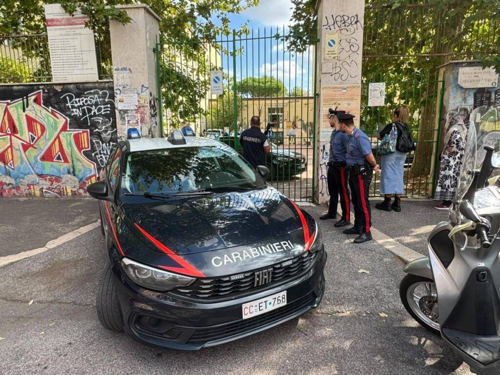 Prof accoltellata, Valditara: “Studente è ragazzo tranquillo, possibile ruolo social e siti violenti”